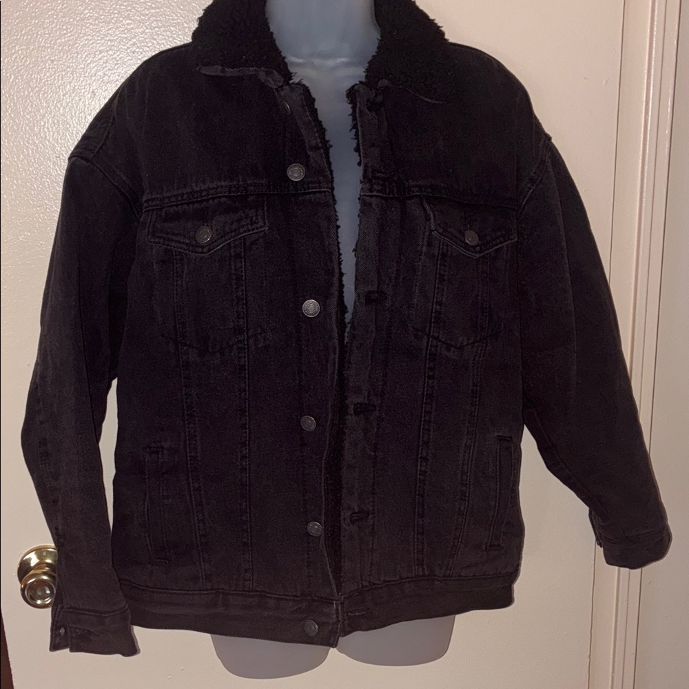 Forever 21 Black Sherpa Jean Jacket - Picture 3 of 8